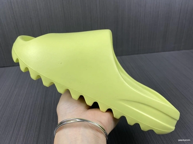Slide GX6138 Adidas Yeezy Green 0710